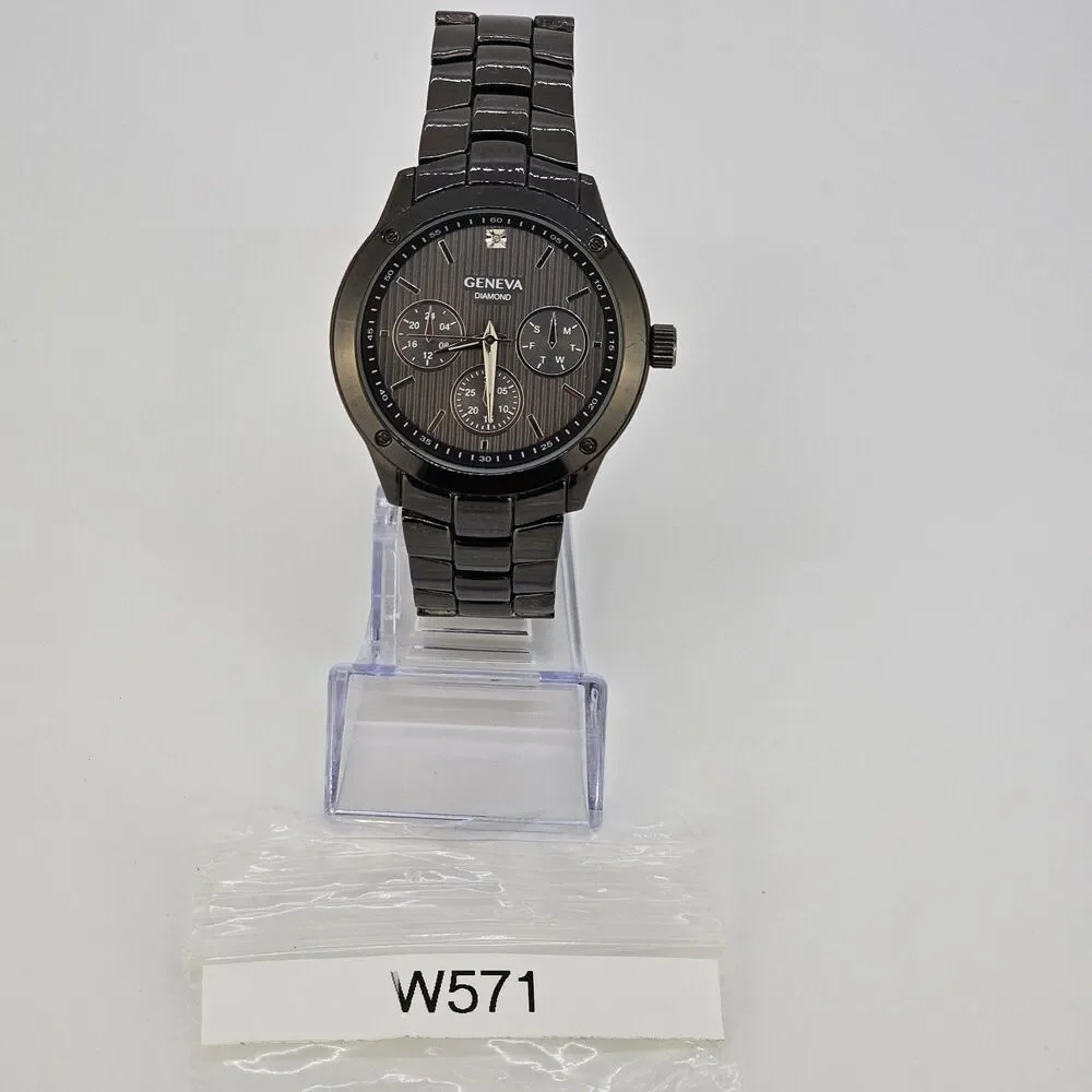 Geneva Diamond Men Quartz Watch 42MM Black Dial Bracelet Band‎ 7.75